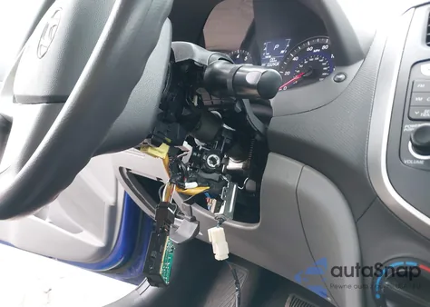 2013 Hyundai Accent Gls z USA, uszkodzony, nr VIN KMHCT4AE6DU487804